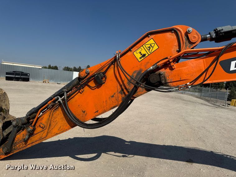 image for item YA1221 2021 Doosan DX140LCR-5 excavator