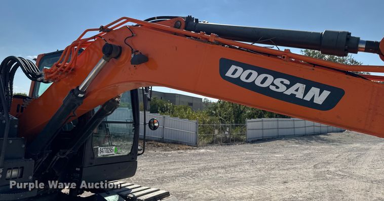 image for item YA1221 2021 Doosan DX140LCR-5 excavator