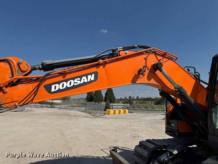 image for item YA1221 2021 Doosan DX140LCR-5 excavator