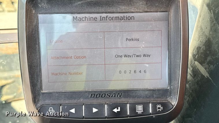 image for item YA1221 2021 Doosan DX140LCR-5 excavator