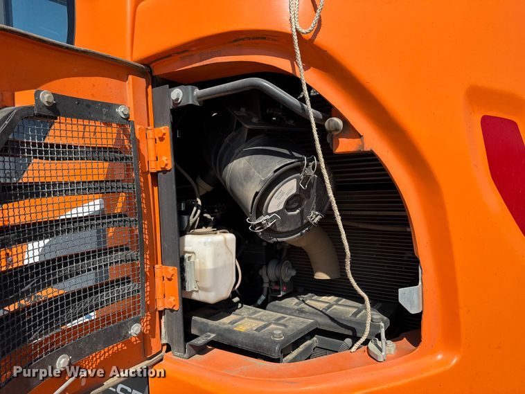 image for item YA1221 2021 Doosan DX140LCR-5 excavator