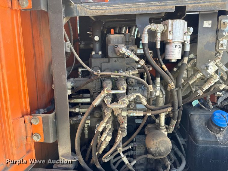 image for item YA1221 2021 Doosan DX140LCR-5 excavator