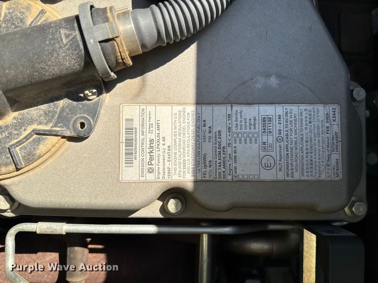 image for item YA1221 2021 Doosan DX140LCR-5 excavator