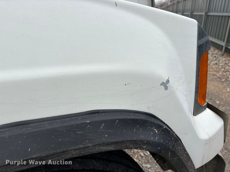 image for item YA1781 2016 Western Star 4700SF dump truck