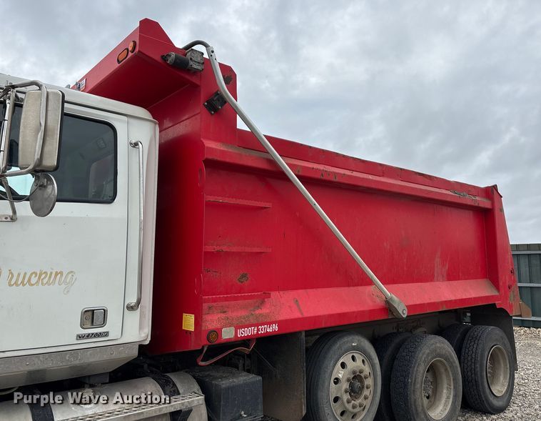image for item YA1781 2016 Western Star 4700SF dump truck