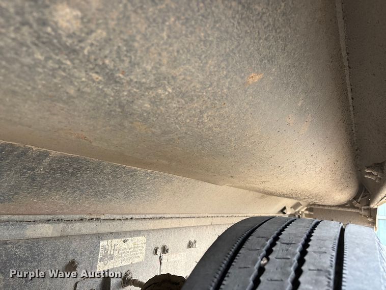 image for item YA1781 2016 Western Star 4700SF dump truck