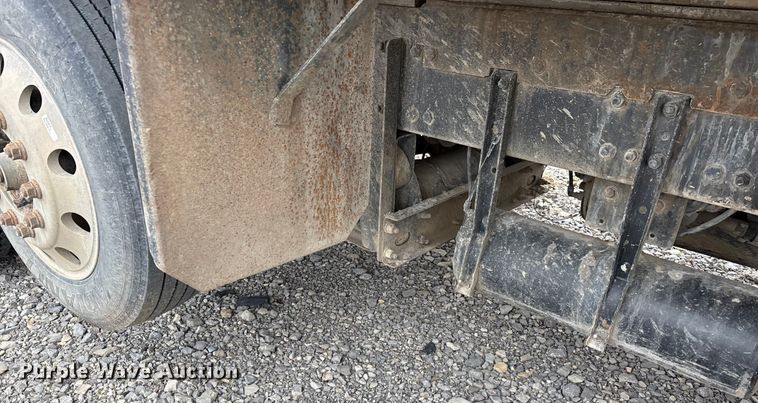 image for item YA1781 2016 Western Star 4700SF dump truck