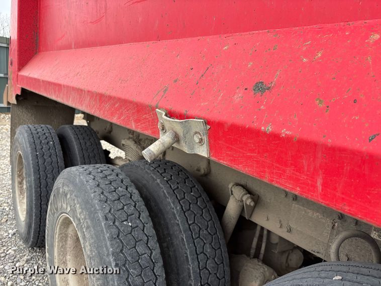 image for item YA1781 2016 Western Star 4700SF dump truck