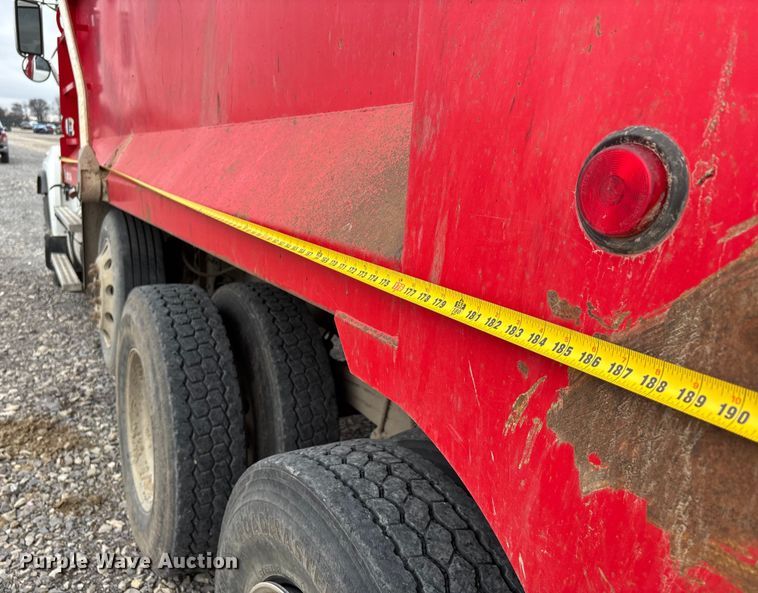 image for item YA1781 2016 Western Star 4700SF dump truck