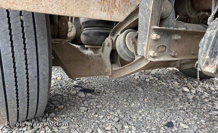 image for item YA1781 2016 Western Star 4700SF dump truck