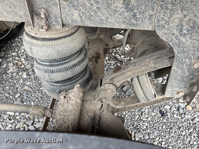 image for item YA1781 2016 Western Star 4700SF dump truck