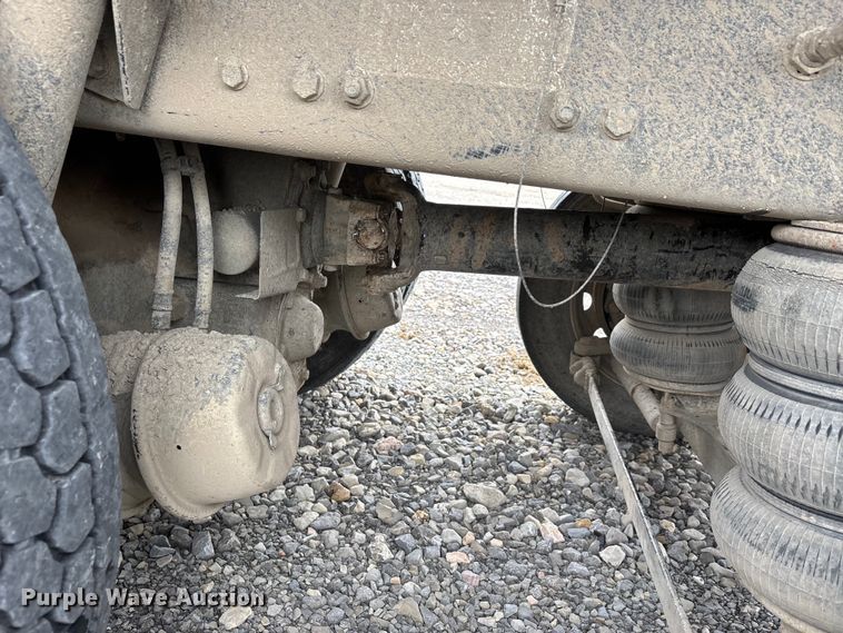 image for item YA1781 2016 Western Star 4700SF dump truck