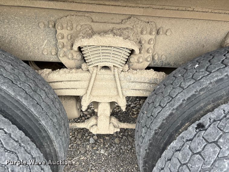 image for item YA1781 2016 Western Star 4700SF dump truck