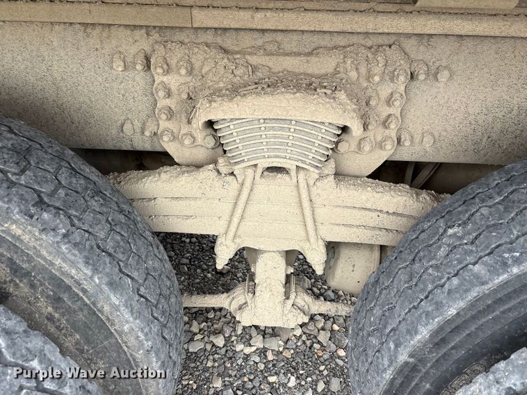 image for item YA1781 2016 Western Star 4700SF dump truck