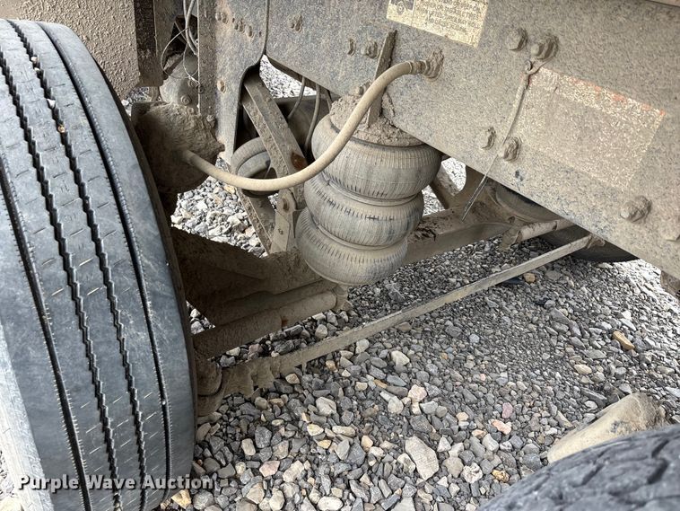 image for item YA1781 2016 Western Star 4700SF dump truck