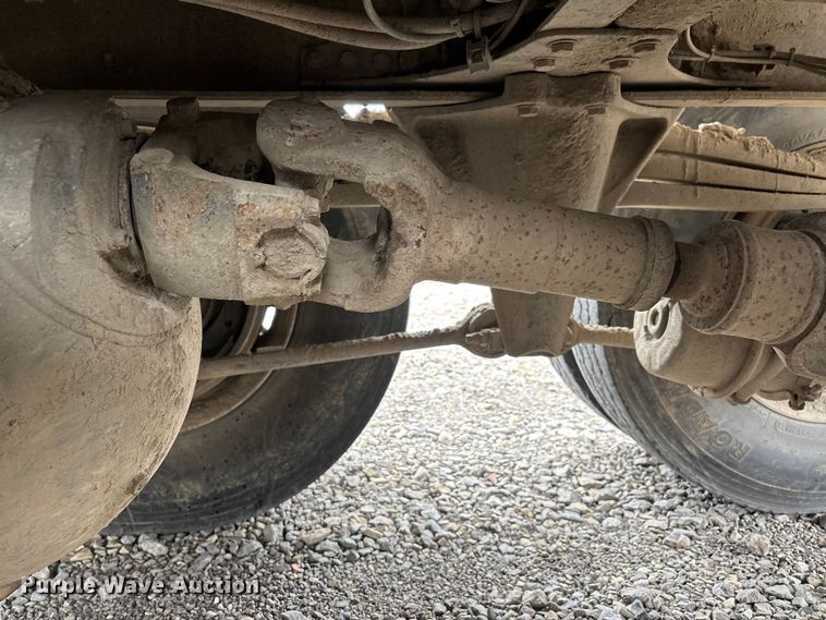 image for item YA1781 2016 Western Star 4700SF dump truck