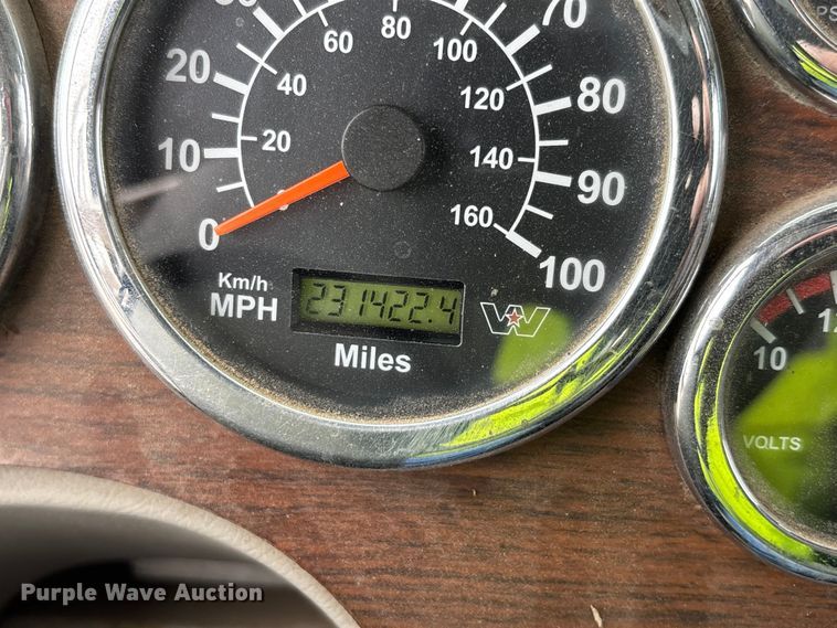 image for item YA1781 2016 Western Star 4700SF dump truck