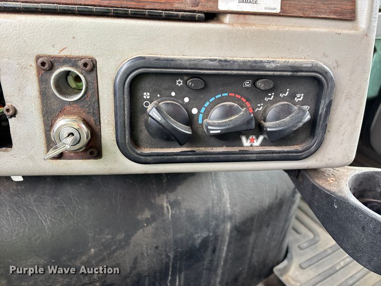 image for item YA1781 2016 Western Star 4700SF dump truck