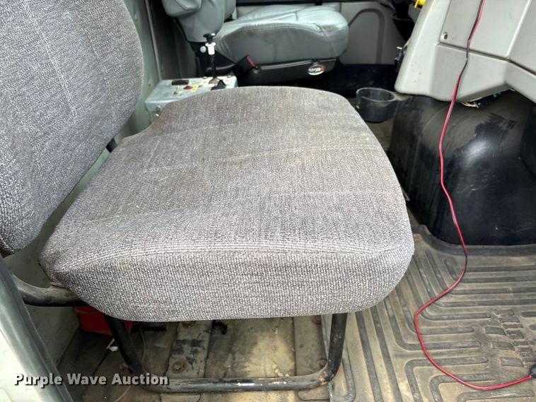 image for item YA1781 2016 Western Star 4700SF dump truck