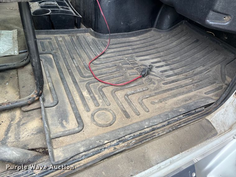 image for item YA1781 2016 Western Star 4700SF dump truck