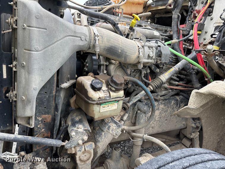 image for item YA1781 2016 Western Star 4700SF dump truck