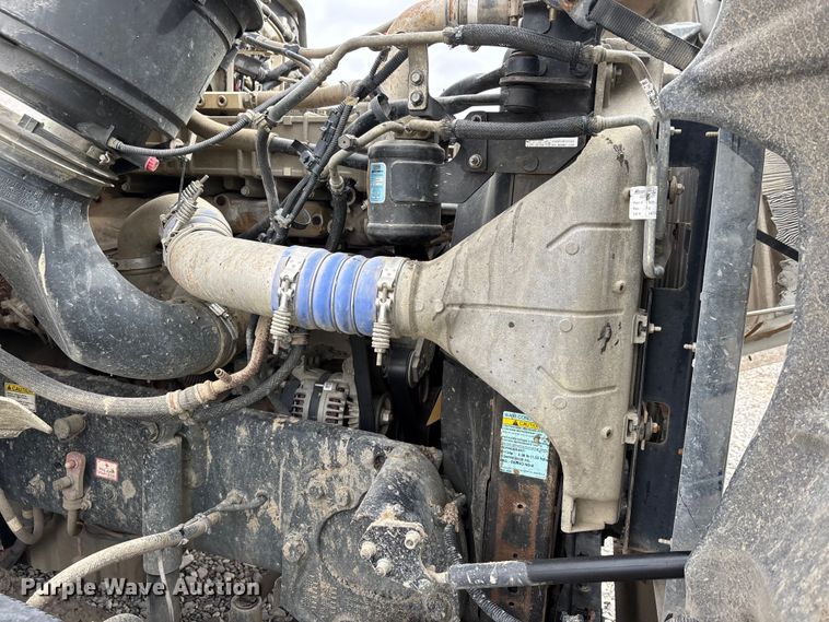 image for item YA1781 2016 Western Star 4700SF dump truck