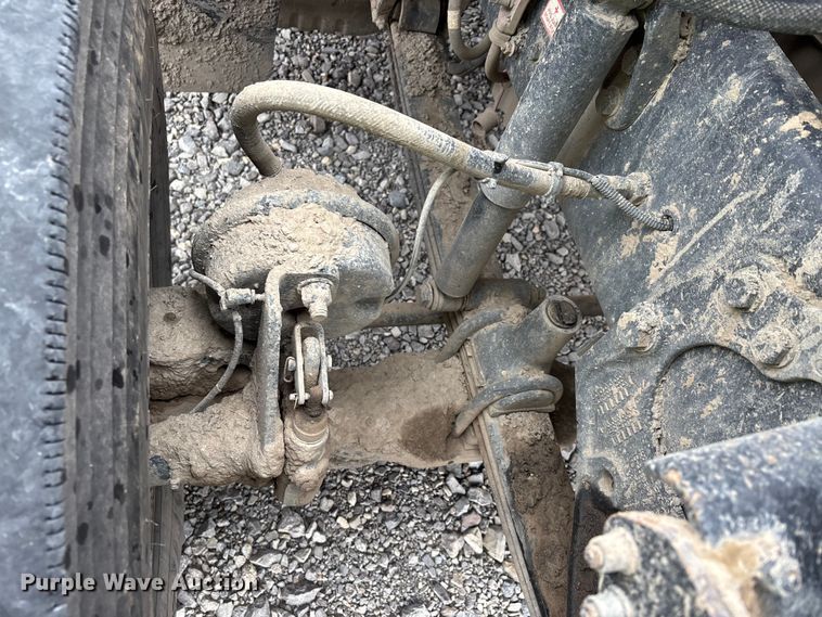 image for item YA1781 2016 Western Star 4700SF dump truck