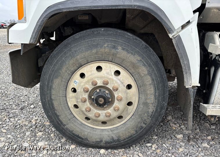 image for item YA1781 2016 Western Star 4700SF dump truck