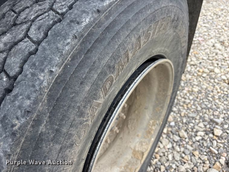 image for item YA1781 2016 Western Star 4700SF dump truck