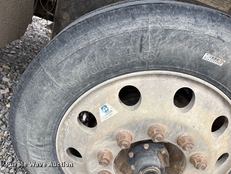 image for item YA1781 2016 Western Star 4700SF dump truck