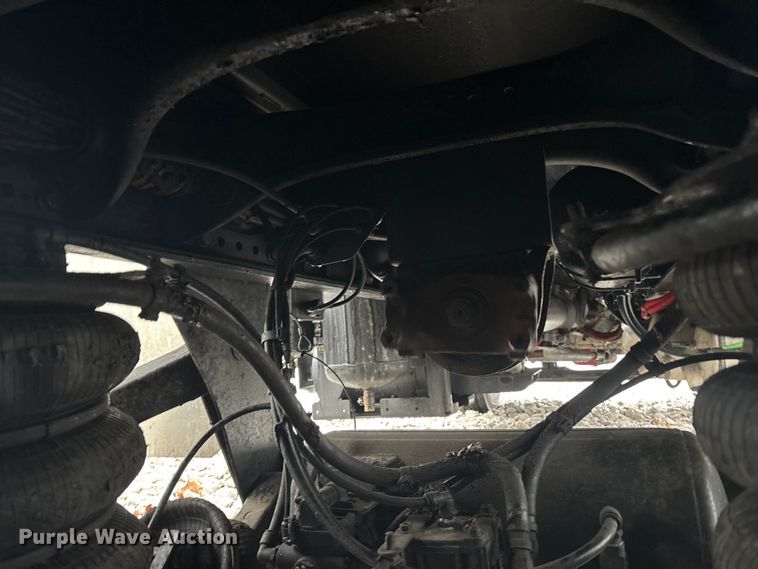 image for item YA1887 2026 Peterbilt 567 vacuum truck