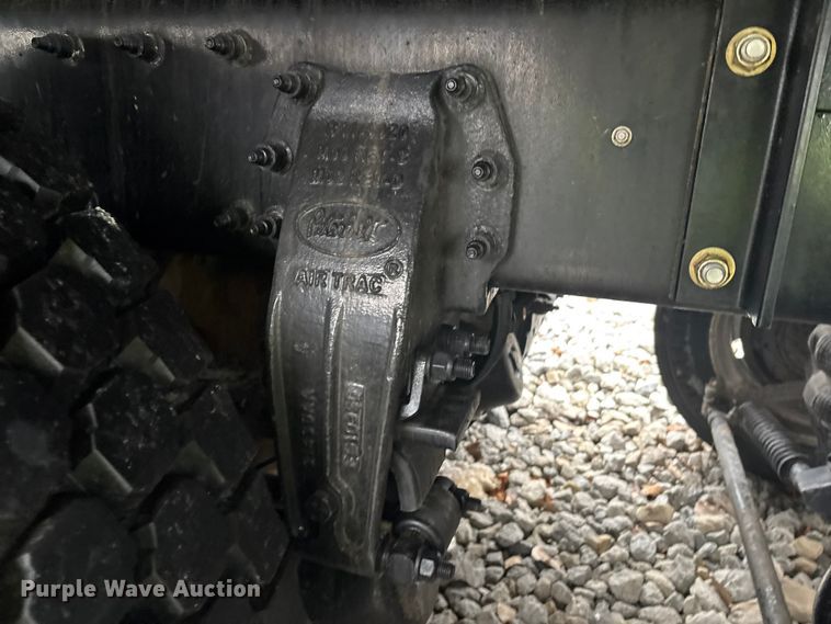 image for item YA1887 2026 Peterbilt 567 vacuum truck