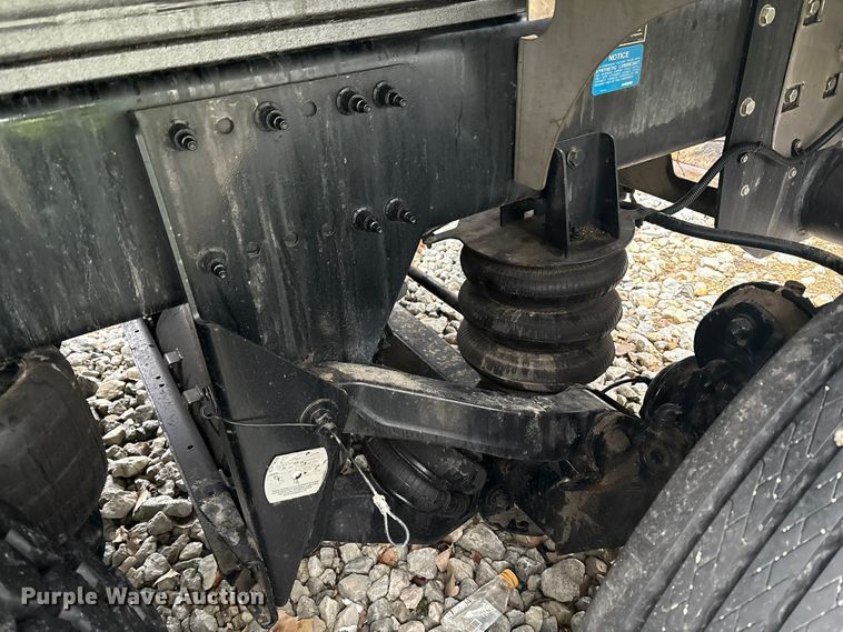image for item YA1887 2026 Peterbilt 567 vacuum truck