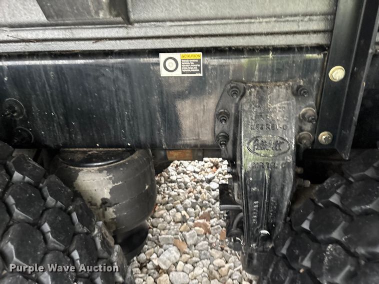 image for item YA1887 2026 Peterbilt 567 vacuum truck