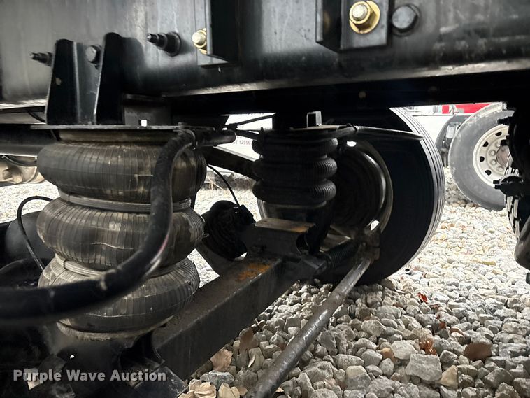 image for item YA1887 2026 Peterbilt 567 vacuum truck