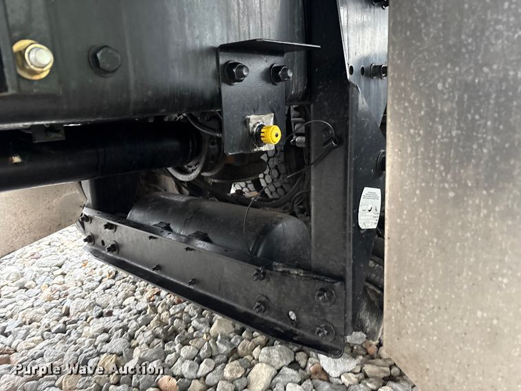 image for item YA1887 2026 Peterbilt 567 vacuum truck
