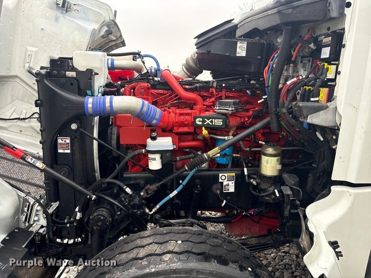 image for item YA1887 2026 Peterbilt 567 vacuum truck