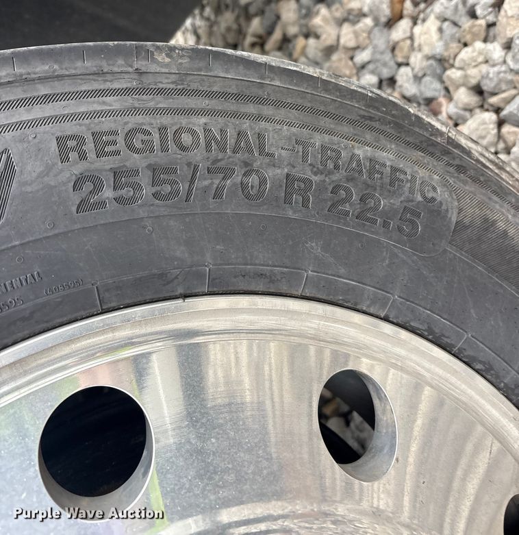 image for item YA1887 2026 Peterbilt 567 vacuum truck