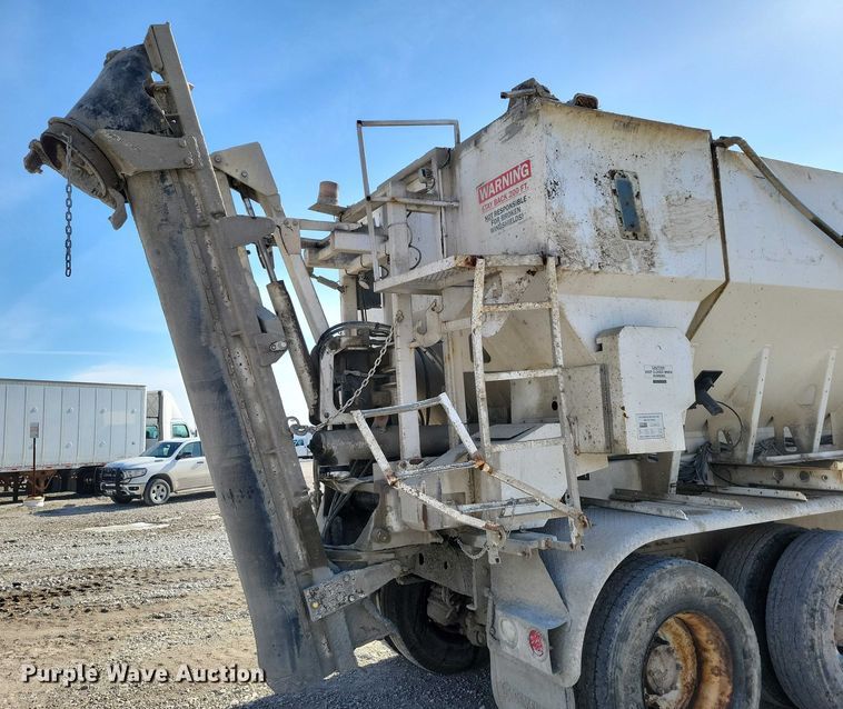 image for item YA2181 2019 Mack Granite volumetric concrete mixer truck