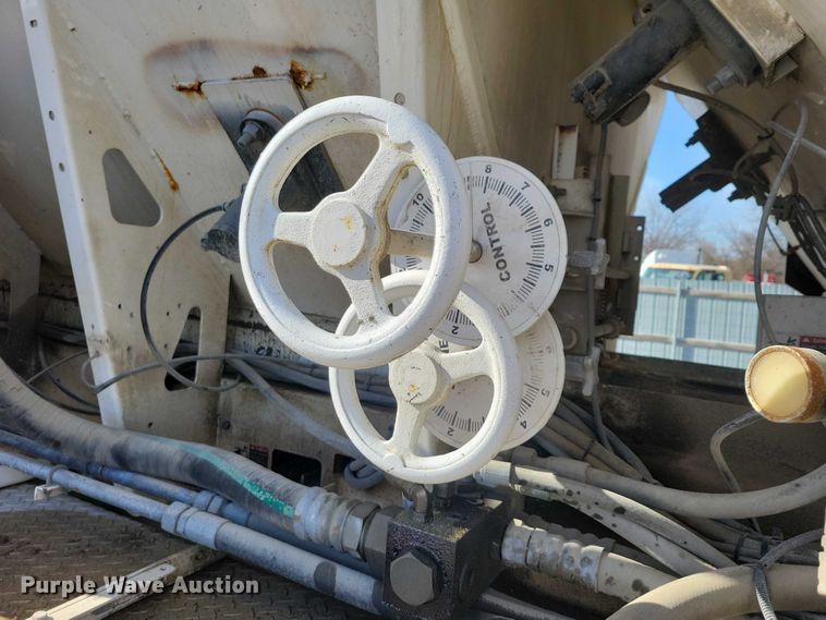 image for item YA2181 2019 Mack Granite volumetric concrete mixer truck