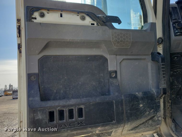image for item YA2181 2019 Mack Granite volumetric concrete mixer truck