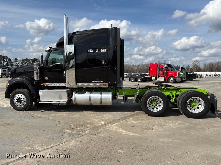 image for item YA2272 2024 International HX520 semi truck