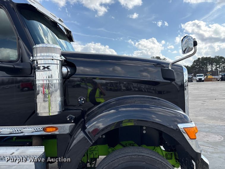 image for item YA2272 2024 International HX520 semi truck