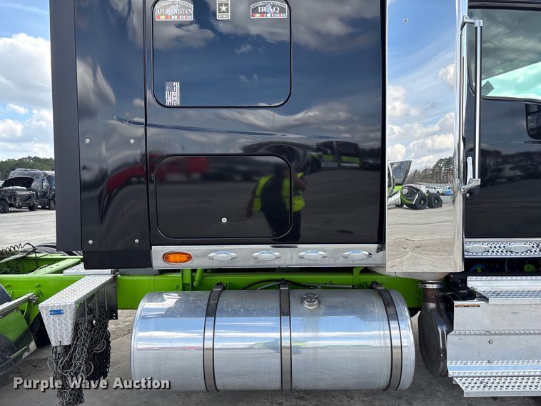 image for item YA2272 2024 International HX520 semi truck