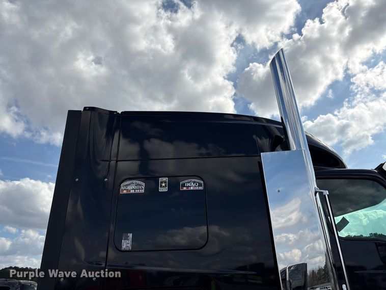 image for item YA2272 2024 International HX520 semi truck