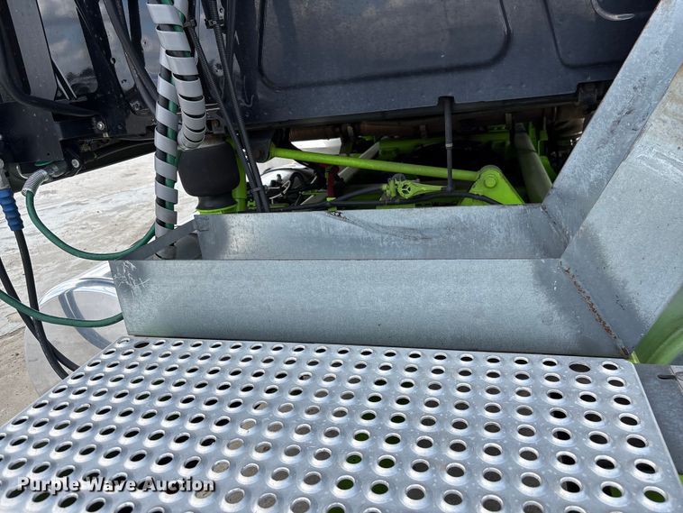 image for item YA2272 2024 International HX520 semi truck