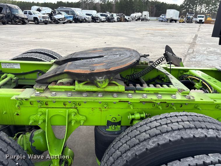 image for item YA2272 2024 International HX520 semi truck