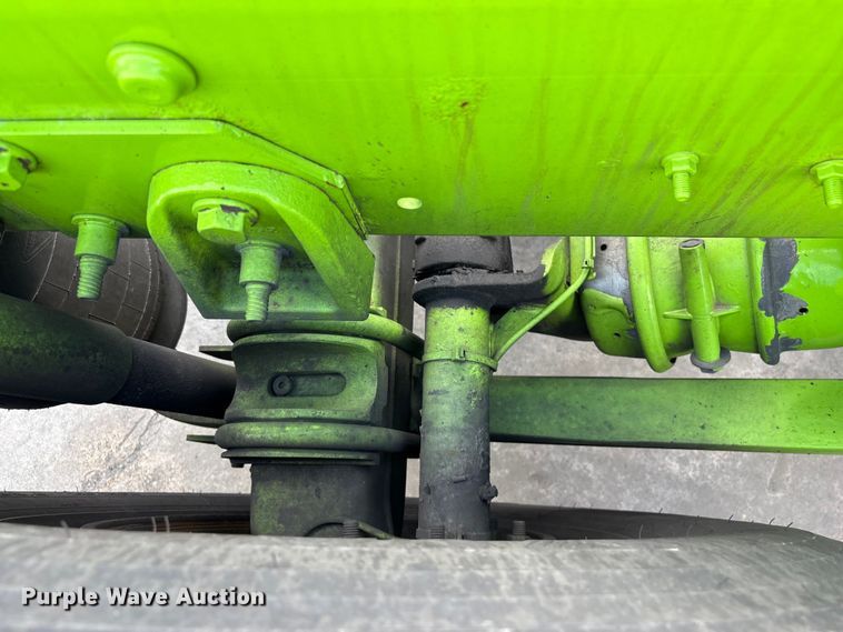 image for item YA2272 2024 International HX520 semi truck