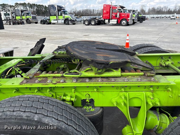 image for item YA2272 2024 International HX520 semi truck