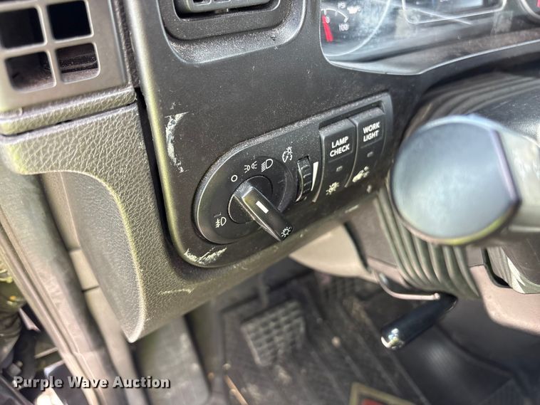 image for item YA2272 2024 International HX520 semi truck